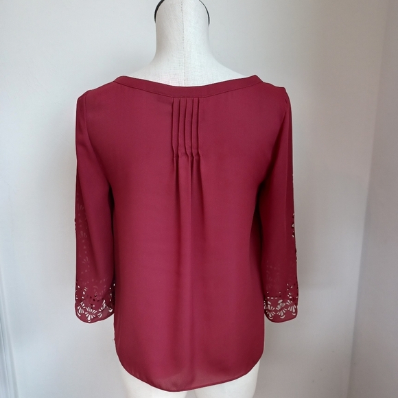 Anthropologie Maeve Blouse Laser Cut Detail Maroon Popover Womens size 4 - Picture 3 of 14